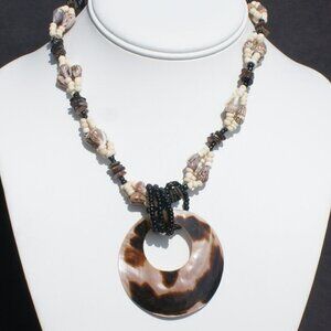 Handmade Round Pearl Oyster Tiger Shell Necklace